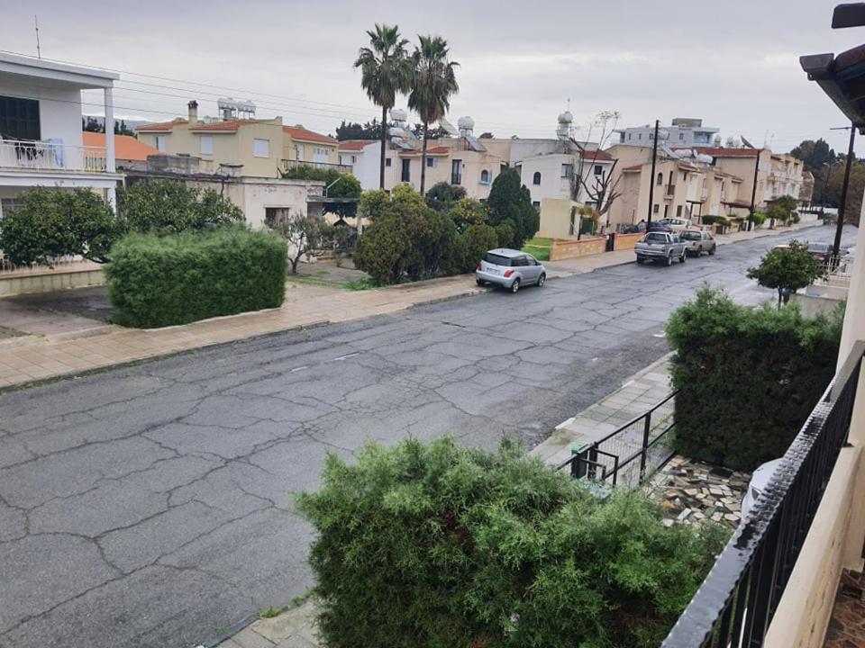 Lovely 2 Bedrooms In The Tourist Area In Paphos . Exterior foto